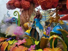 -七彩云南欢乐世界