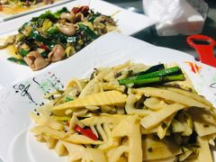 酸菜笋-闽公馆·客家私房菜·商务宴请·包厢(杏林橡树湾店)
