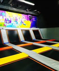 -蹦贝运动中心·蹦床·攀岩·闯关(龙岗店)