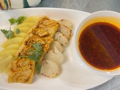 -汗腾格里·风味餐厅(新疆驻京办店)