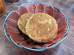 麻酱烧饼-万红路羊汤烧饼店(将台路店)