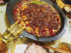 -黄潇洒老火锅(九眼桥宏济巷店)