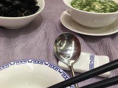 豆腐羹，芥末双耳-银都上海菜馆(粤海东路店)