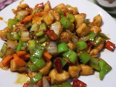 辣子鸡丁-华春餐馆(鱼山路店)