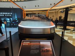 -TESLA 特斯拉(上海太古汇体验店)