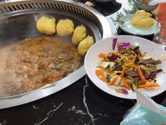 -三江鱼东北特色铁锅炖(骆驼店)