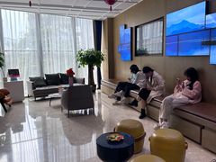 -柏乐口腔医院·舒适化无痛种植牙中心(东盟商务区院)