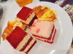 -金马门国际美食百汇(珞喻路店)