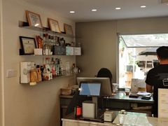 -HUGS coffee(东区店)