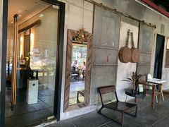 -喜洲吧·江畔老船厂·庭院餐厅(喜临院店)