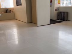 -卡罗酒店(东门晒布地铁站店)