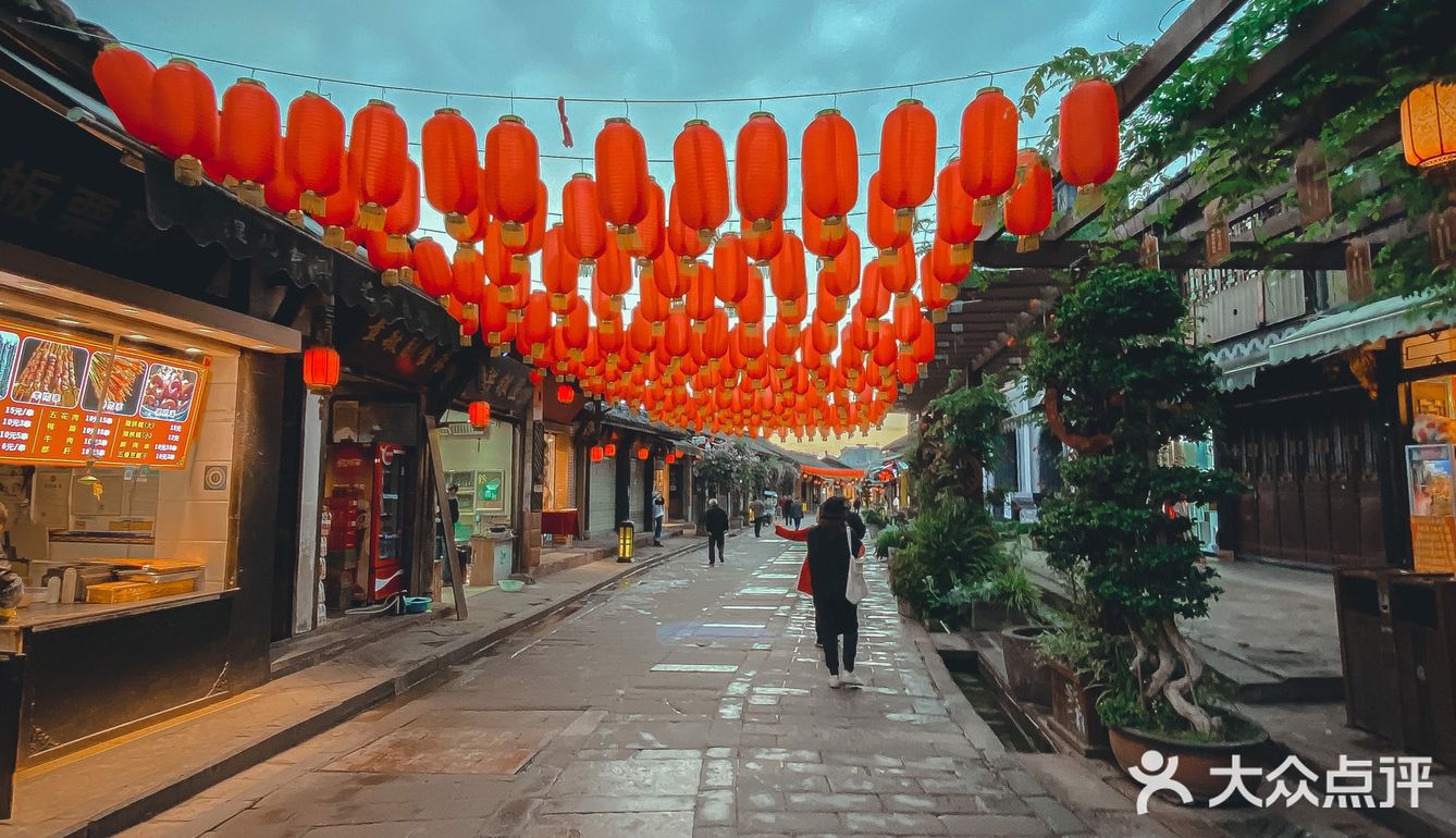 成都⛩｜一样的洛带古镇，不一样的风景🌈
