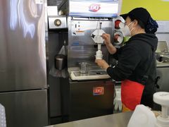 -DQ·蛋糕·冰淇淋(浦江欢乐颂店)
