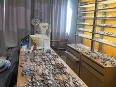 -优医视平价眼镜蔡司依视路折扣工厂店(德胜门店)