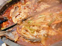 -鸣记脆皮烤鱼·海鲜烤鱼(三八广场店)