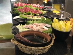 -东椰·海南椰子鸡火锅(朝阳门店)