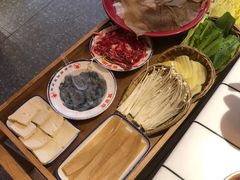 -贤合庄卤味火锅(时代广场店)