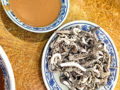 老北京爆肚-门框胡同百年卤煮(新街口店)