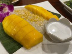 -Dang restaurant (patong phuket)