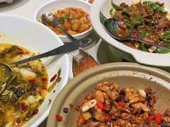 -绿草地·湘菜(7mall店)