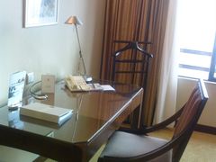 书桌-上海波特曼丽思卡尔顿酒店