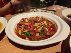 -临界音乐酒馆·小龙虾·江湖菜(华熙LIVE·鱼洞店)