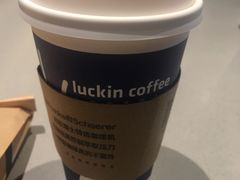 拿铁-瑞幸咖啡(1+1大厦店)