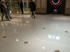 -梅龙镇广场
