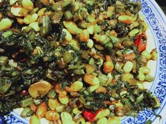 脆瓜炒肉丁-十六中酱肉·烧烤·京菜小馆(五方桥旗舰店)
