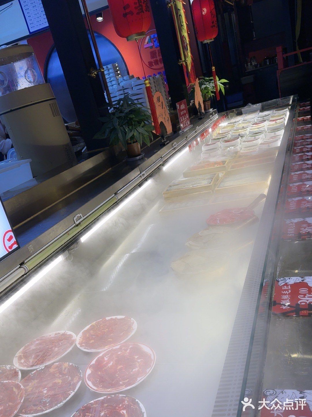 特别推荐大宝剑牛肉，蒜香牛肉粒，黑胡椒牛肉粒