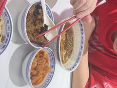 -鲁达面馆本帮风味(共康东路店)