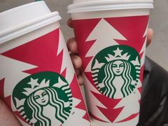 -星巴克(西安益田假日世界店)