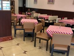 大堂-红宝石·鲜奶小方·海派西点房(南丹店)