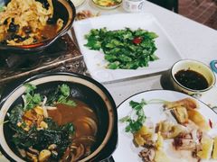 -墨脱石锅椰子鸡•香草鸭•东山羊(大东海店)