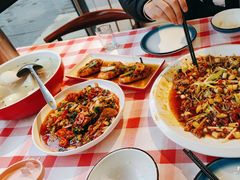-洪霞餐馆·川菜·鲜货现炒(两江春城店)