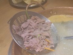 -洱火云南酸菜牛肉火锅(石景山当代商城店)