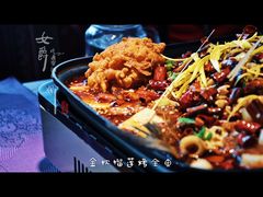 金枕榴莲烤全鱼-中8楼风尚云南菜(颐堤港店)
