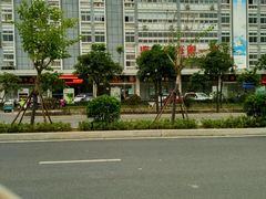 -华威西营里农产品批发市场