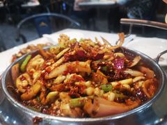 -凤凰路何眼镜香辣蟹(花果园店)