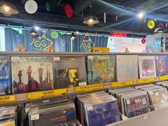 -浣熊唱片店(上海影城店)