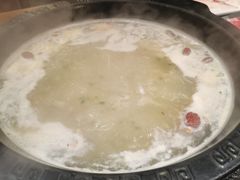 -景明轩•养生酸汤鱼火锅 云贵鲜菌 现舂野果酸汤(王寨小区店)