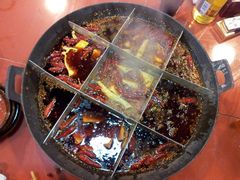 红锅-重庆老火锅王(西安北路店)