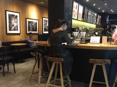 -星巴克(宁波东门银泰店)