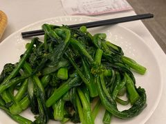 蒜蓉炒菜心-五谷芳乳鸽王(梅沙老店)