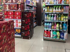 -联华超市(新闸路店)