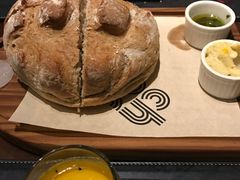 -恰餐厅及酒吧 CHAR Bar & Grill (北京丽都皇冠假日店)