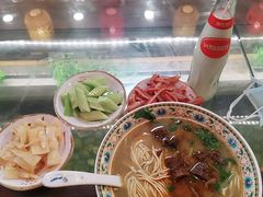 -金杨拉面王小吃面馆·牛三宝面·红烧牛肉粉