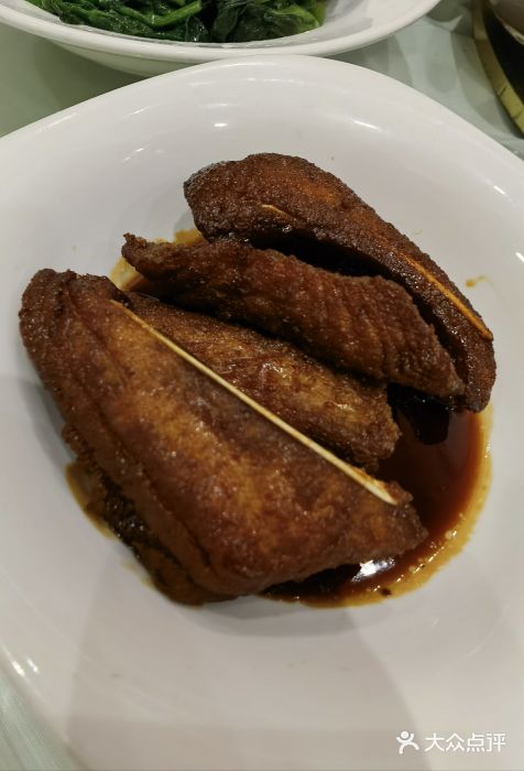 金时代顺风大酒店(金山店)本帮熏鱼图片