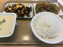 -老乡鸡(西岸凤巢店)