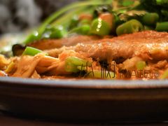 -鸣记脆皮烤鱼·海鲜烤鱼(三八广场店)